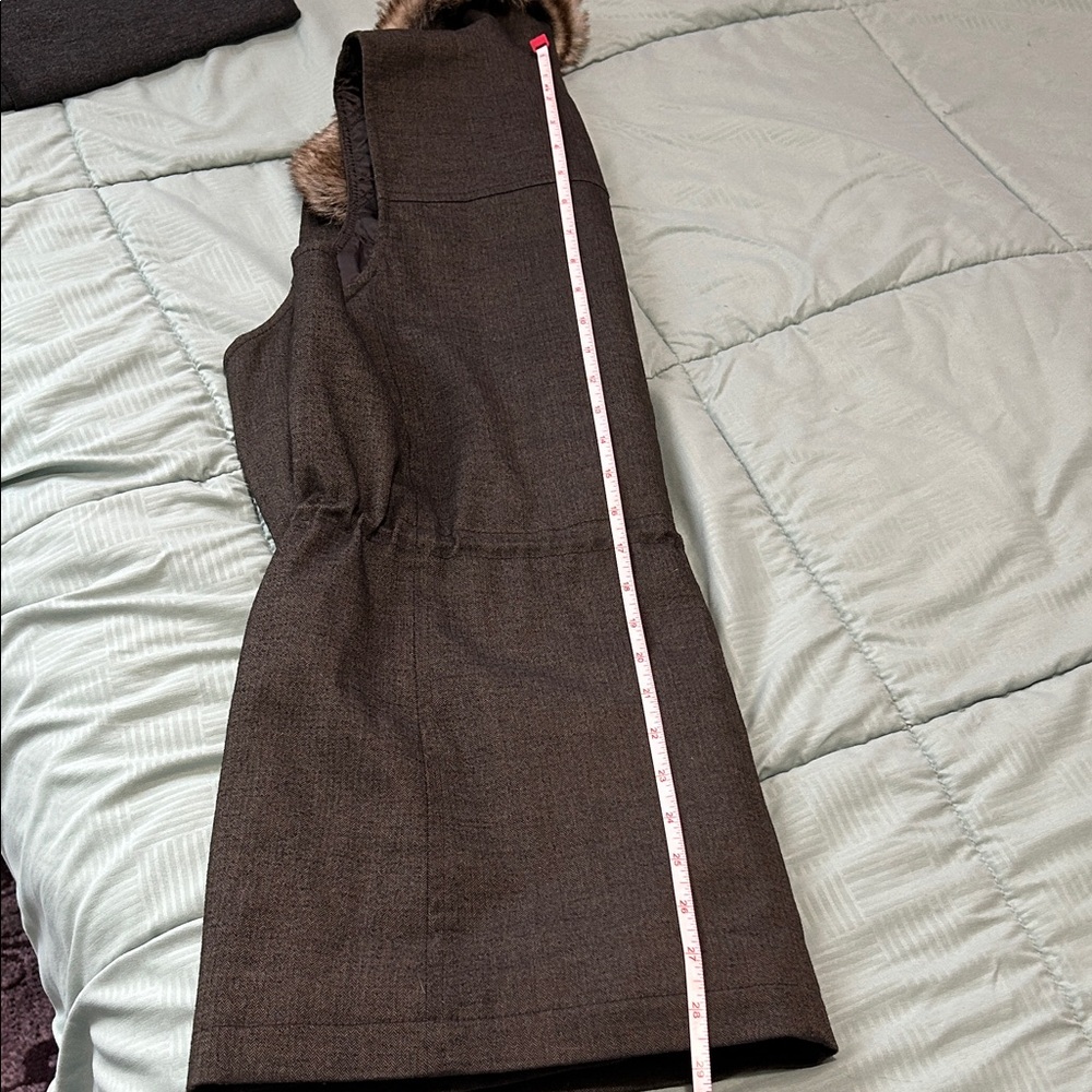 J. Jill Vest with Faux Fur Collar - Picture 12 of 14